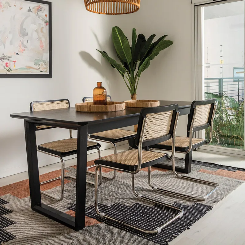 Mesa de comedor Niki en Negro - Mesas de living, Uruguay | Walnut
