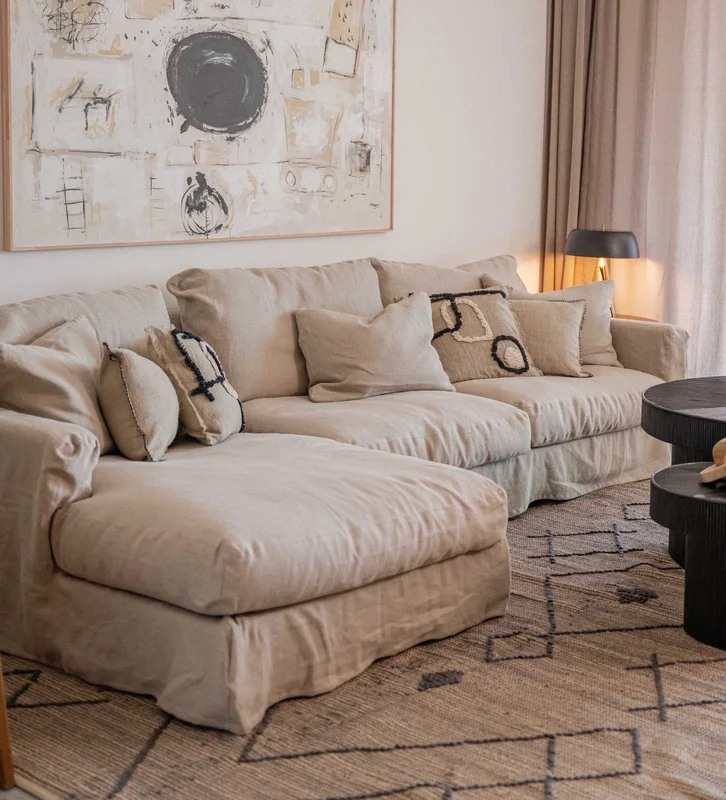 RINCONERA BISCARROSSE 303X100X160 LINO BEIGE CHAISE LONGUE IZQUIERDO en Beige - Sillones y sofás, Uruguay | Más Infinito Casa, vista 4