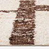 Alfombra Hadin jacquard gráfico de lana blanca y negro 160 x 230 cm en Beige - Textiles, Uruguay | Kavehome, vista 5 de 6