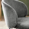 Silla Minna - de chenilla gris y patas de acero acabado negro en Gris - Sillas, Uruguay | Kavehome, vista 3 de 9