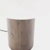 Lámpara de pie Marga de madera maciza con acabado natural - con acabado oscuro en Marrón - Lámparas de pie, Uruguay | Kavehome, vista 6 de 8