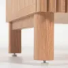 Banco Beyla con 2 puertas de madera maciza y chapa de roble 98,5 cm FSC 100% en Madera natural - Butacas, banquetas y puffs, Uruguay | Kavehome, vista 8 de 9