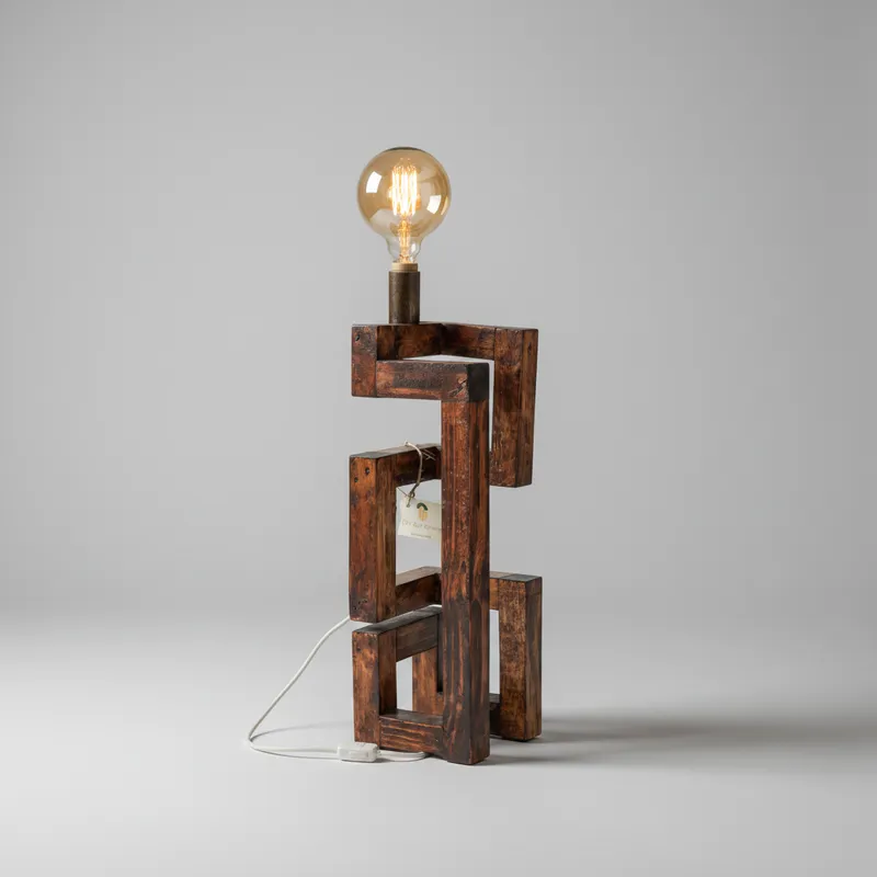 Portátil Laberinto | Madera, Artesanal en Marrón - Lámparas de mesa, Uruguay | Bascuhouse
