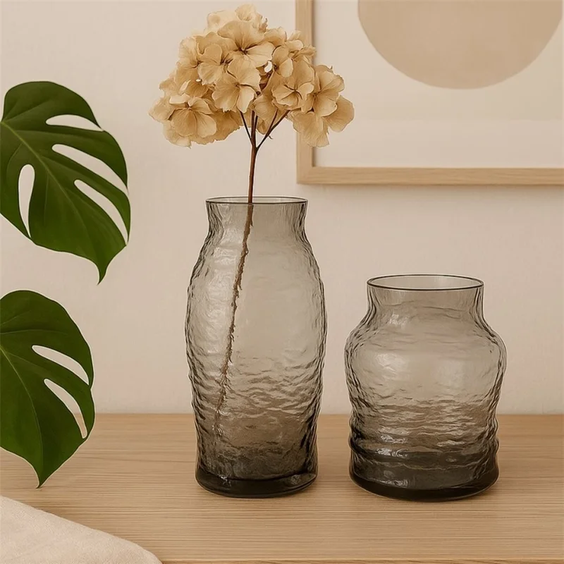 FLORERO VIDRIO LABRADO 14.5x14.5x22CM GRIS en Gris - Jarrones, Uruguay | Decohogar, vista 3
