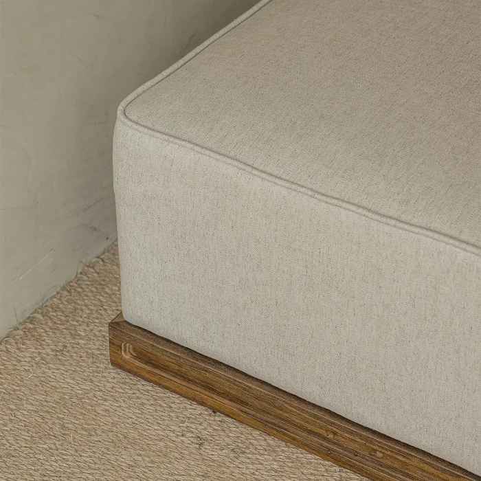 Puff Emma en Beige - Sillones y sofás, Uruguay | De Arcos, vista 3