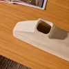 Jarrón Lahara de papel maché gris 16 cm en Beige - Jarrones, Uruguay | Kavehome, vista 3 de 8
