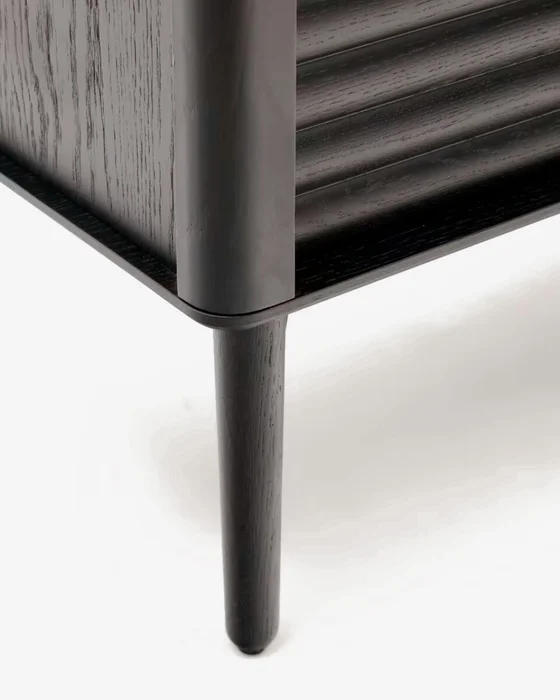 Aparador Lenon - 3 puertas y 3 cajones madera maciza y chapa roble negro 200x86cm FSC Mix Crédito en Negro - Aparadores y recibidores, Uruguay | Kavehome, vista 6