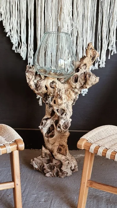 Jarrón de vidrio con base de raíz – Diámentro 25cm en Madera natural - Decoración, Uruguay | Balihai