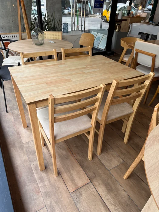 Juego de Comedor Saint Mesa Rectangular 110cm + 4 Sillas en Madera natural - Mesas de comedor, Uruguay | Berna home, vista 3
