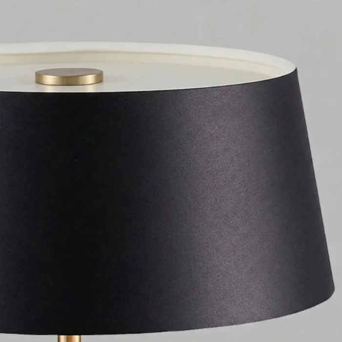 Lámpara De Mesa Benson Negro en Negro - Lámparas de mesa, Uruguay | Unilux, vista 2