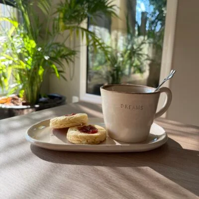 Taza + plato ovalado + cucharita o tenedor en Beige - Decoración, Uruguay | Dreams On Time, vista 2