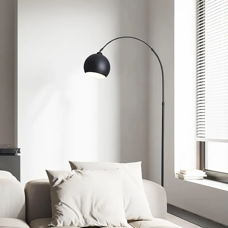 LUMINARIA ACHILLE BLACK en Negro - Lámparas de pie, Uruguay | Berlina Store