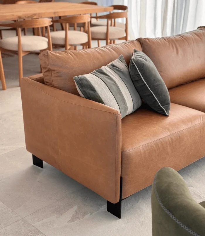 SOFA BALTAZAR LA PAZ CAMEL  en Marrón - Sillones y sofás, Uruguay | Masinfinito Casa, vista 2