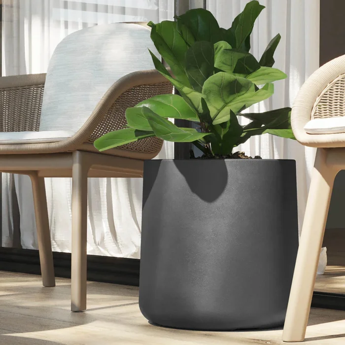 Macetero Gota 40 Negro Alto 40cm x 35cm Ancho Boca x Diam Base 40cm, 40 lts en Negro - Macetas, Uruguay | Champagne Home, vista 3