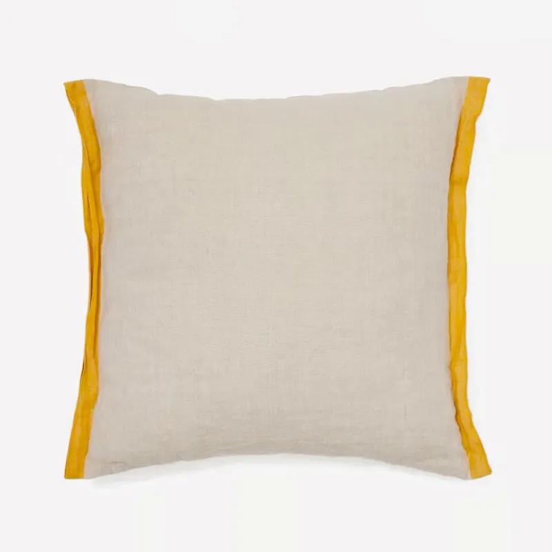 Almohadón Suerta 100% lino beige - y azul 45 x 45 cm en Amarillo - Textiles, Uruguay | Kavehome