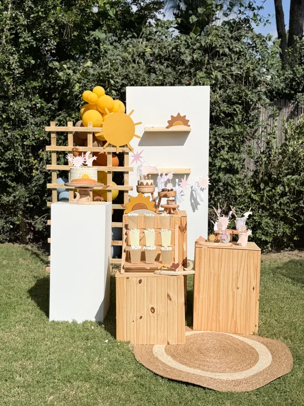 Exhibidor tres niveles en Madera natural - Decoración, Uruguay | Dreams On Time, vista 16