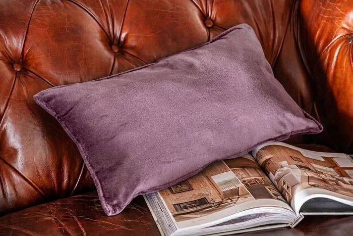 ALMOHADON TERCIOPELO UVA - 50 X 30 CMS - Textiles, Uruguay | La Iberica