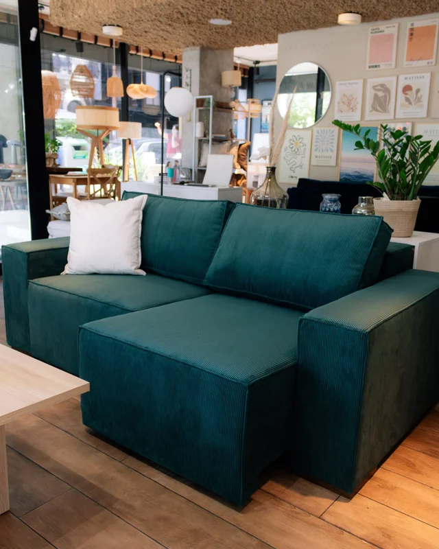 Sofá Retráctil España 3 Cuerpos (210cm) EASY CLEAN – Verde en Verde - Sillones y sofás, Uruguay | Berna Home, vista 4