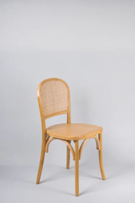 Silla Oasis Clara (asiento de madera) en Madera natural - Sillas, Uruguay | Victoriana