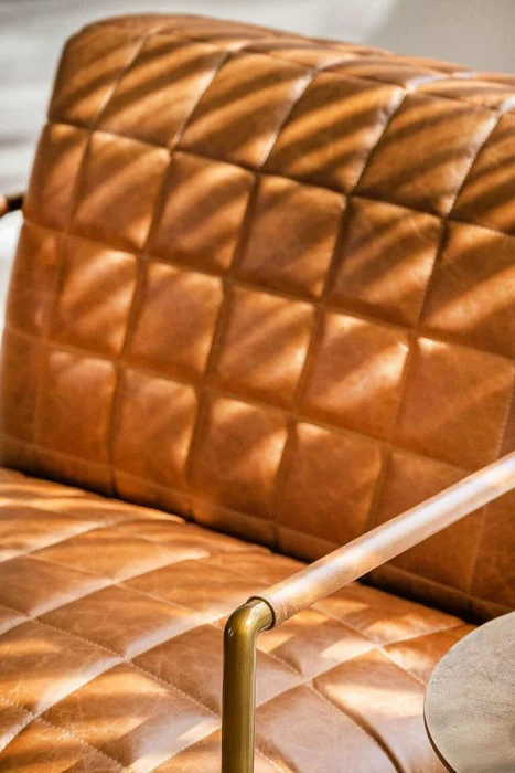 BUTACA ASTON CUERO ITALIANO CARAMELO en Marrón - Butacas, banquetas y puffs, Uruguay | La Iberica, vista 13