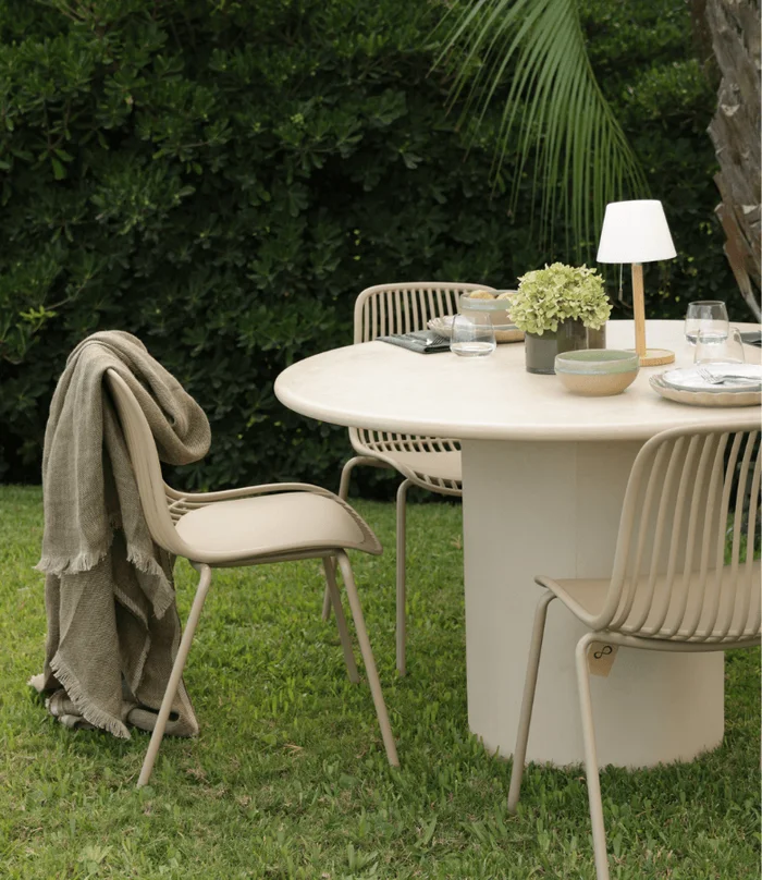MESA COMEDOR CEMENTO en Beige - Mesas de comedor, Uruguay | Masinfinito Casa, vista 2