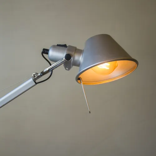 Tolomeo de escritorio - Lámparas de mesa, Uruguay | De Arcos