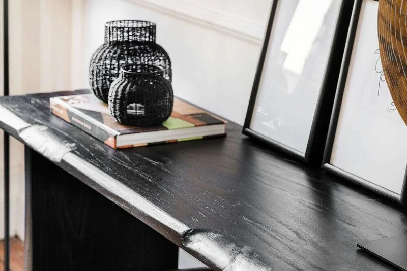 MESA DE ARRIMO IRREGULAR - NEGRA en Negro - Muebles para TV, Uruguay | La Iberica, vista 5