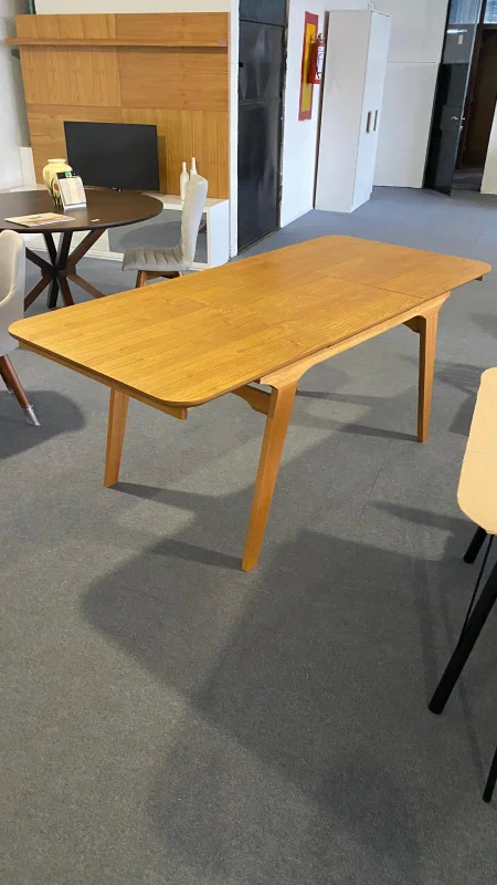 Mesa de Comedor Extensible Havana – 137 a 200 cm en Madera natural - Mesas de comedor, Uruguay | Berna Home, vista 5