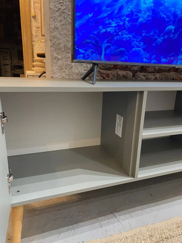 Rack TV Praga con tela 140 cm – Verde en Gris - Muebles para TV, Uruguay | Berna Home, vista 6