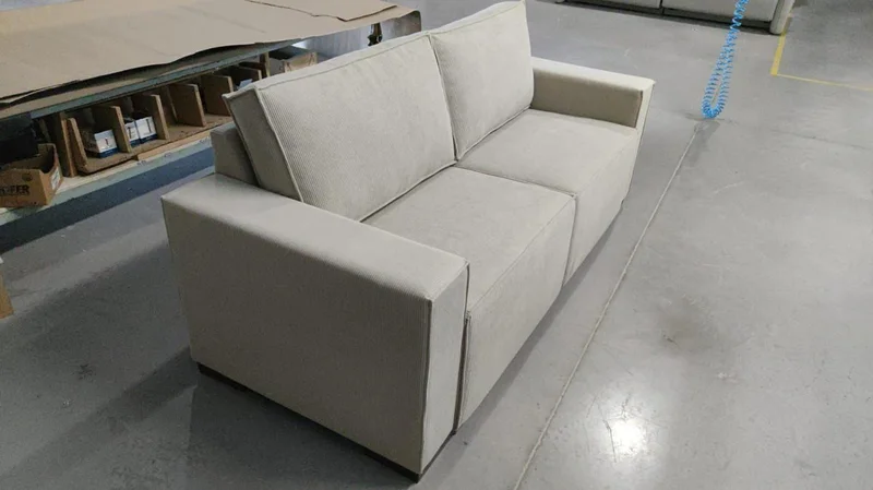 Sofa Moscú 3 Cuerpos 200cm – Beige Easy Clean en Beige - Sillones y sofás, Uruguay | Berna home, vista 3