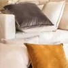 ALMOHADON TERCIOPELO GRIS - 55 X 55 CMS en Gris - Textiles, Uruguay | La Iberica, vista 10 de 12