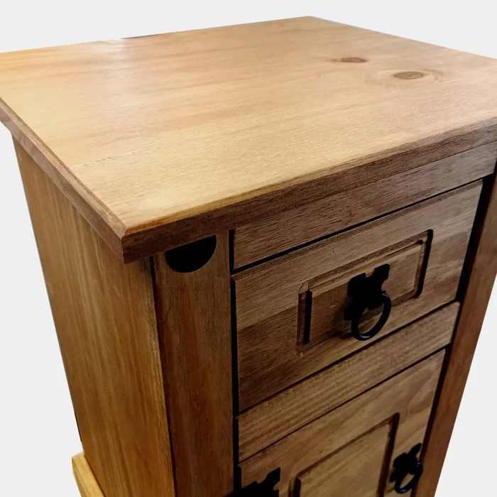 Mesa de luz 1 puerta 1 cajón - Eco - Línea Monterrey - Nogal en Marrón - Mesas de luz, Uruguay | Ecowood, vista 2