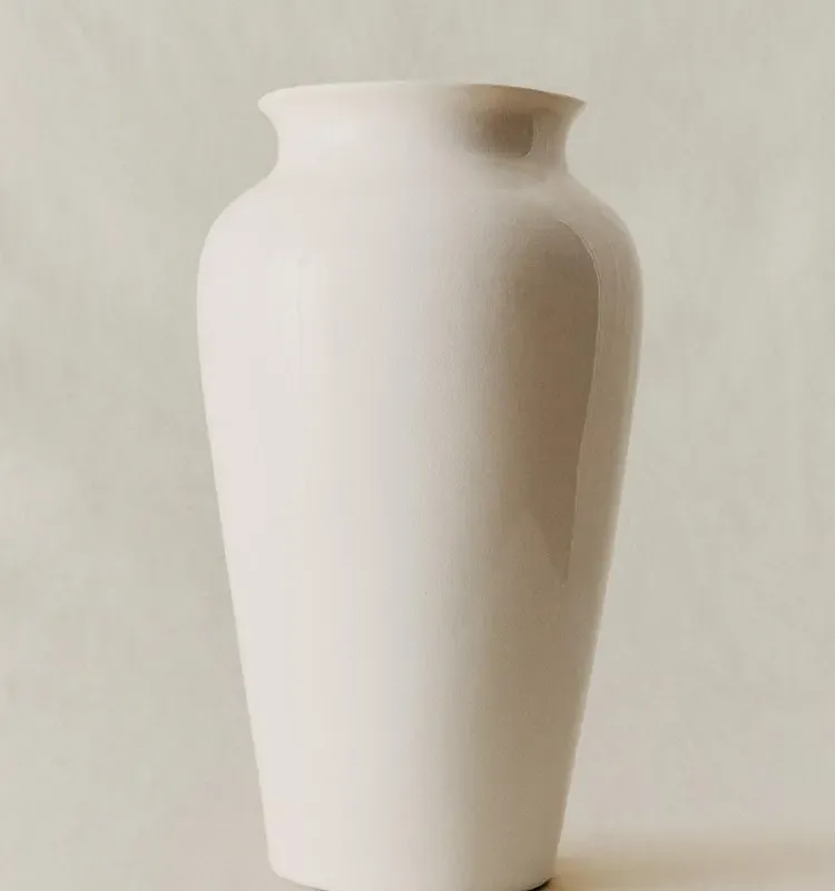 JARRÓN DECORATIVO CERÁMICA ALTO en Blanco - Jarrones, Uruguay | Zara Home