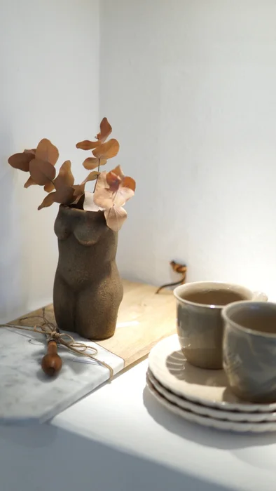 Florero Emeli en Marrón - Decoración, Uruguay | Martinika Deco