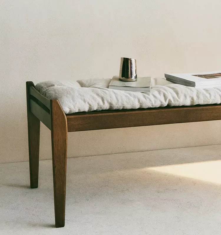 COJÍN ALARGADO LINO - Textiles, Uruguay | Zara Home