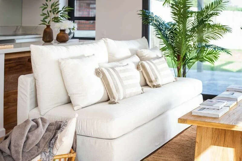 SILLON MANUELA - LINO BELGA ANTIMANCHAS en Beige - Sillones y sofás, Uruguay | La Iberica, vista 5