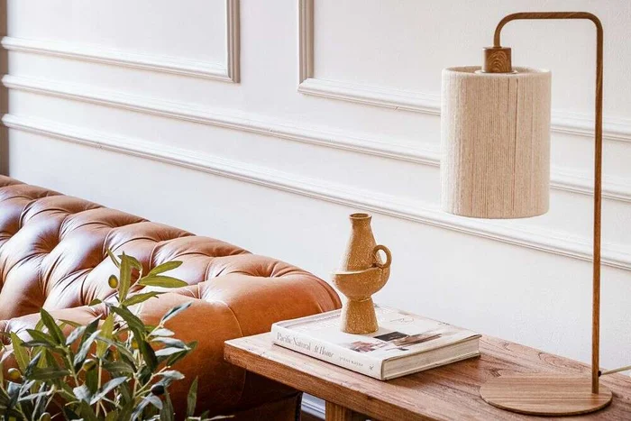 MESA DE ARRIMO / CONSOLA GEO - OLMO - 1.40 MTS en Madera natural - Bibliotecas, Uruguay | La Iberica, vista 8