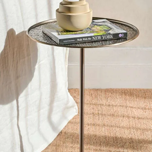 MESA AUXILIAR CHARLES - BRONCE AÑEJO - 38 CMS en Cobre - Mesas de living, Uruguay | La Iberica