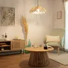 Lampara Flower en Beige - Lámparas colgantes, Uruguay | Alta Gracia Deco, vista 2 de 6