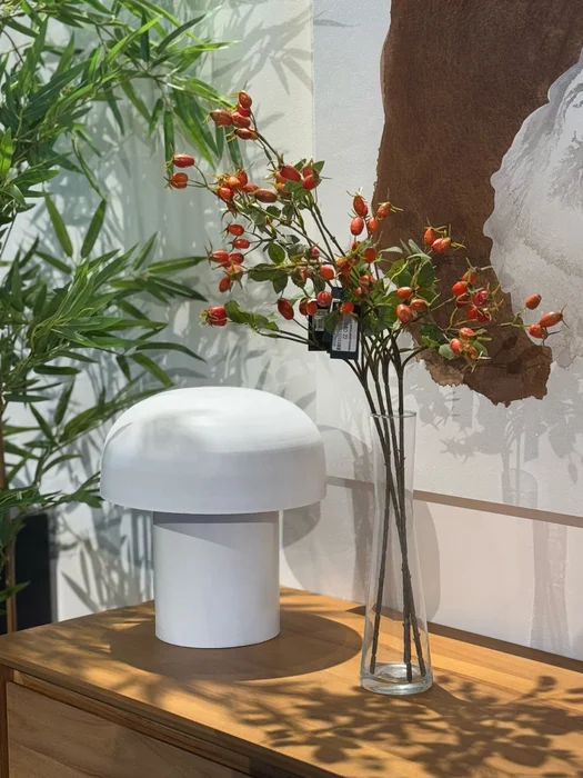 L.MESA CHAMPI H31 en Blanco - Lámparas de mesa, Uruguay | Más Infinito Casa