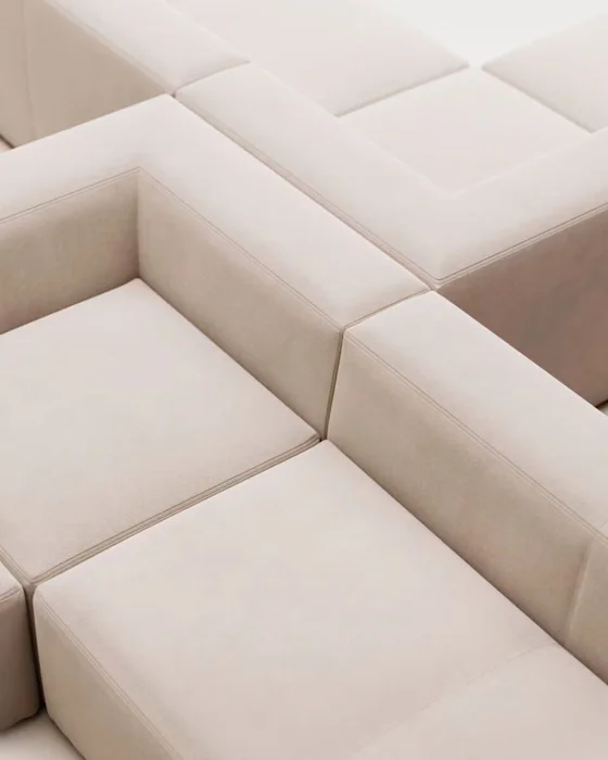 Sofá rinconero Blok 4 plazas beige 290 x 290 cm en Beige - Sillones y sofás, Uruguay | Kavehome, vista 3
