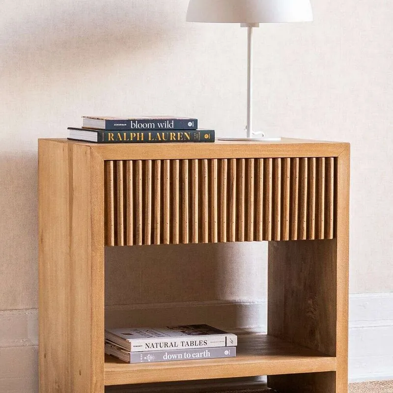 MESA DE LUZ STUDIO - NATURAL en Madera natural - Mesas de luz, Uruguay | La Iberica