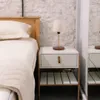 Mesa de Luz James (Blanca/Hierro Dorado) - Mesas de luz, Uruguay | Berna home, vista 3 de 4