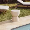 Mesa auxiliar exterior Mesquida de cerámica con acabado terracota glaseado Ø 35 cm - con acabado crudo glaseado Ø 36 cm en Beige - Mesas de arrimo, Uruguay | Kavehome, vista 2 de 7