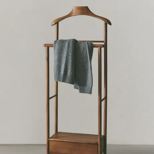 GALÁN ROPA MADERA ACACIA, Uruguay | Zara Home