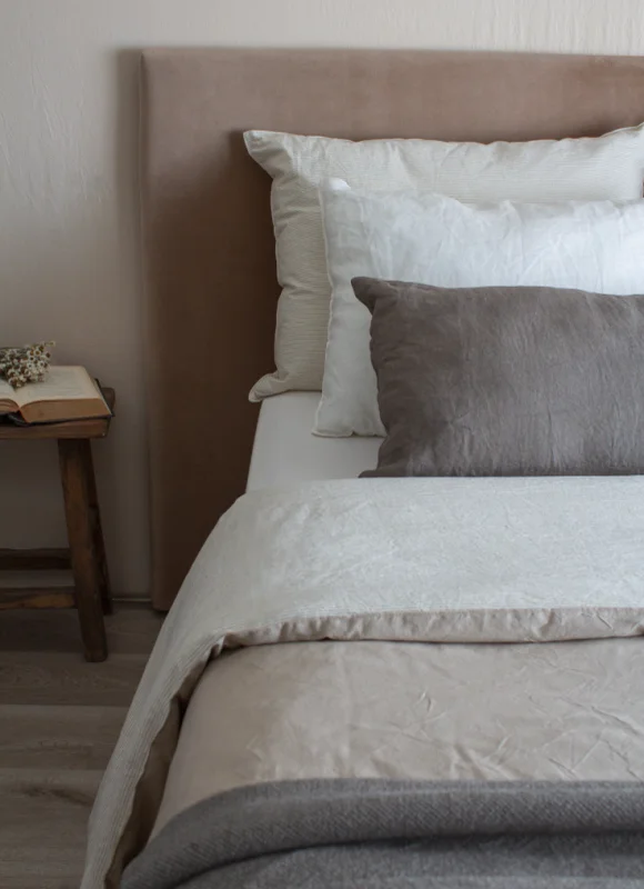Respaldo de cama tapizado en Beige - Dormitorio, Uruguay | Pieza Clave, vista 4