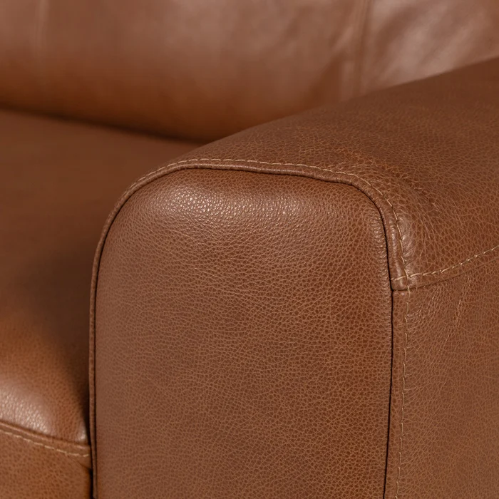 Sofá Tahití - Cuero Advanced - 3 cuerpos - Maverick Telha (Preventa) en Marrón - Sillones y sofás, Uruguay | Nyr, vista 4