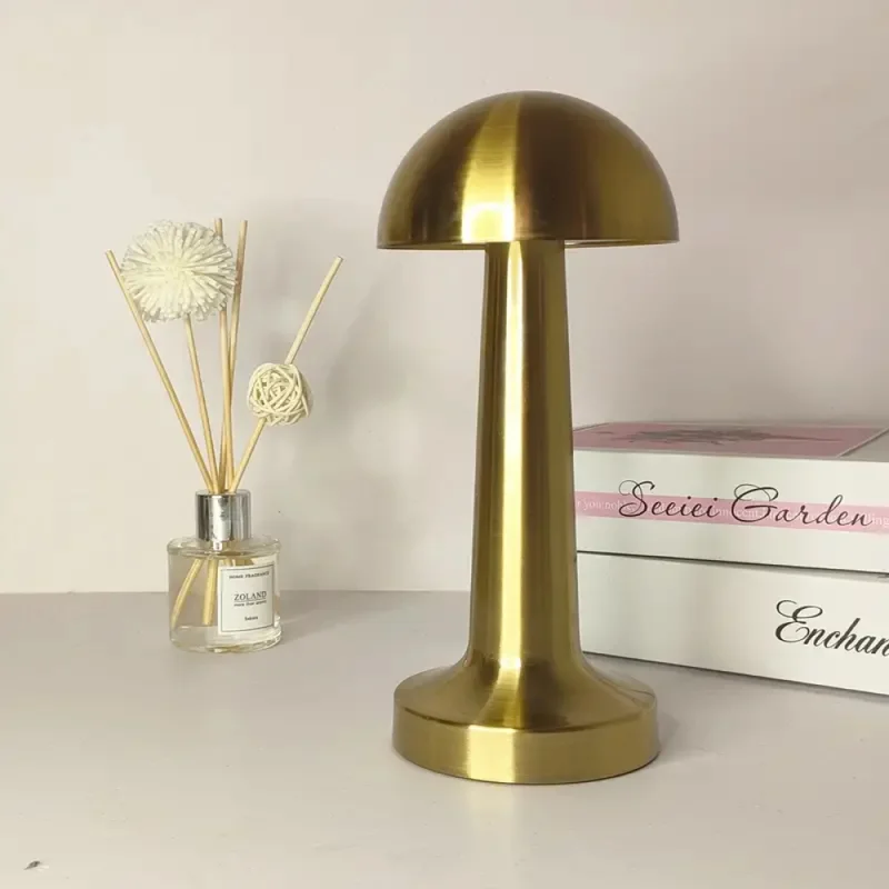 Lámpara de Mesa Samoa Portátil Recargable Gold en Amarillo - Lámparas de mesa, Uruguay | Unilux, vista 3