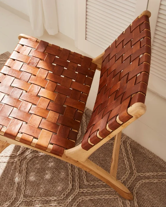 Butaca Calixta - marrón en Madera natural - Butacas, banquetas y puffs, Uruguay | Kavehome, vista 3