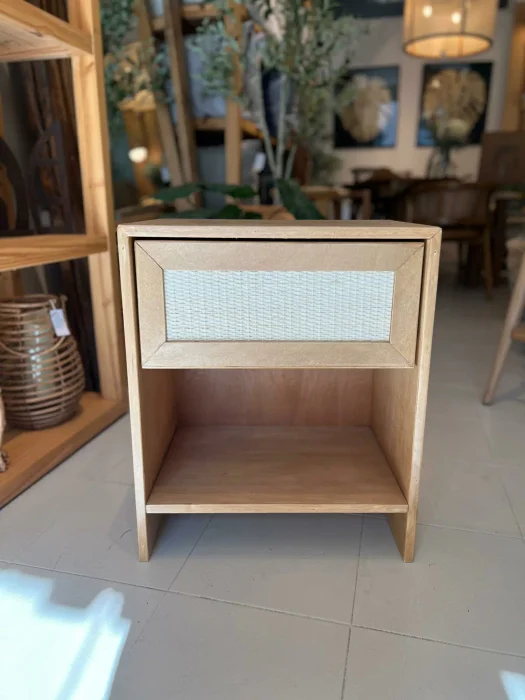 Mesa de luz en Madera natural - Mesas de living, Uruguay | FMB